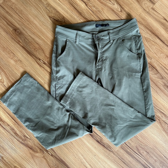 Prana Pants - Prana Women’s Halle Straight Pant - Size 8 Short- Slate Green